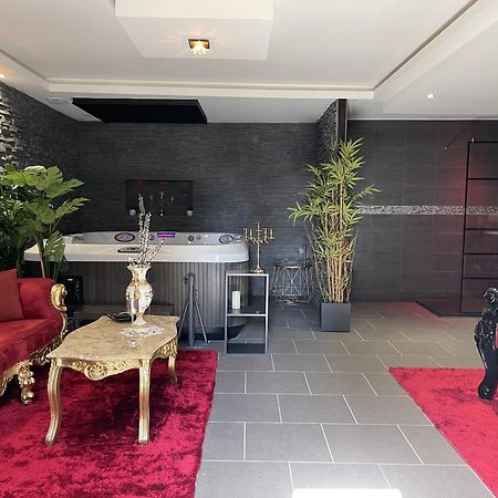 O Venus Spa Sin-le-Noble Exterior photo